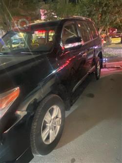 تۆیۆتا لاند کروزەر